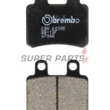 Накладки -BREMBO- 07048CC, Derbi Boulevard 125, Cross City 125, Senda 125, Terra 125 (2003-2008), Italjet Jet Set, Millenium 100-150 (2001-2003), Peugeot Elyseo 125, 150, Elystar 50, Satelis 125, 250, 600 (2000-2007)
