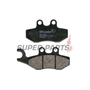 Накладки -BREMBO- 07056, Piaggio Vespa Beverly / GTS / GTV / X8 / X9 / X-Evo, Gilera Runner / Nexus, Aprilia SR / SRV / Sportcity, Peugeot Geopolis, Derbi Boulevard, Beta Alp / RR, Rieju RS-2 / SMX (1976-2016)